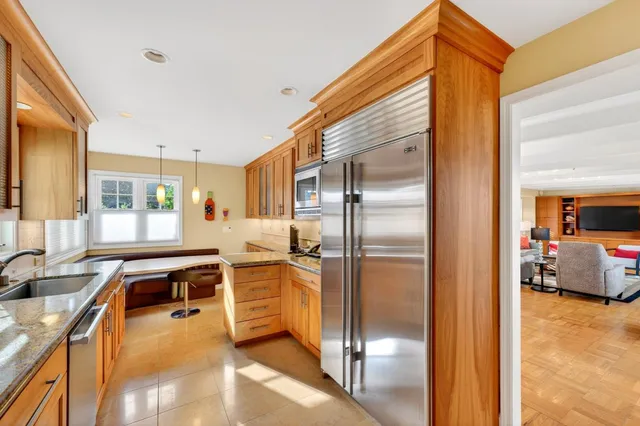 $2,695,000 | 1621 Elm Street, San Carlos, CA 94070