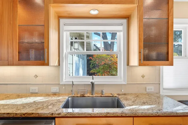 $2,695,000 | 1621 Elm Street, San Carlos, CA 94070