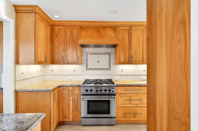 $2,695,000 | 1621 Elm Street, San Carlos, CA 94070