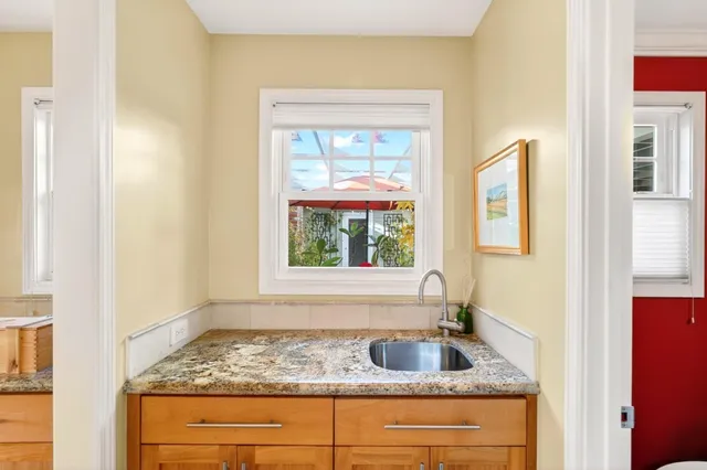 $2,695,000 | 1621 Elm Street, San Carlos, CA 94070