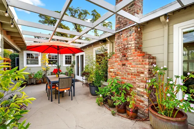$2,695,000 | 1621 Elm Street, San Carlos, CA 94070