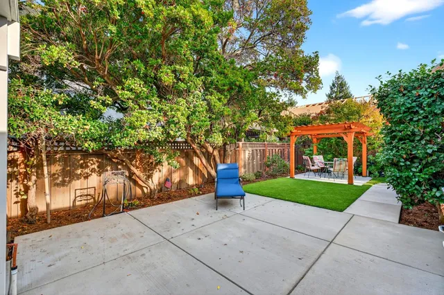 $2,695,000 | 1621 Elm Street, San Carlos, CA 94070