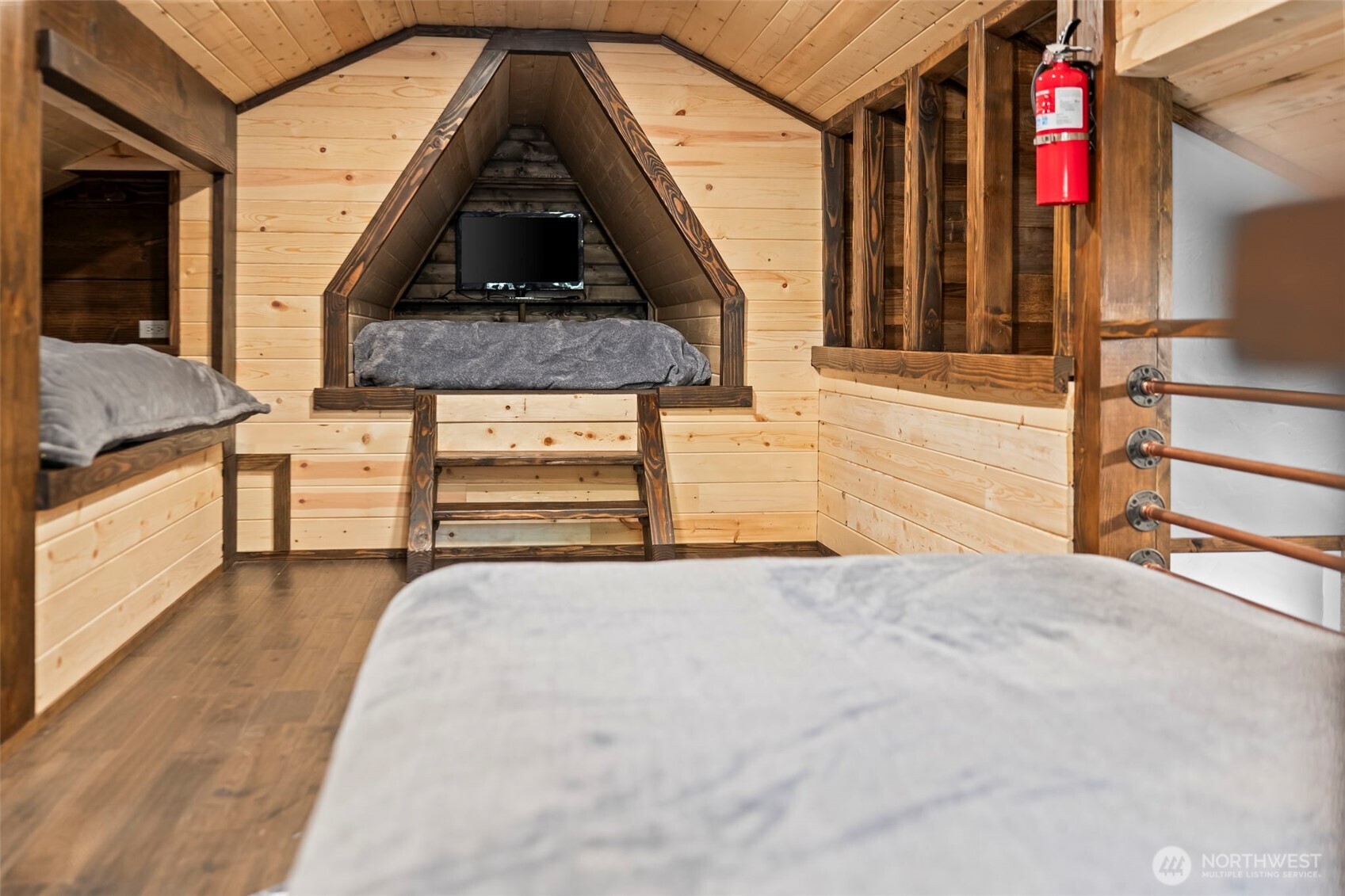 130 Horse Heaven Road Cle Elum, WA 98922 - Photo 26 of 34 a view of entryway and hall