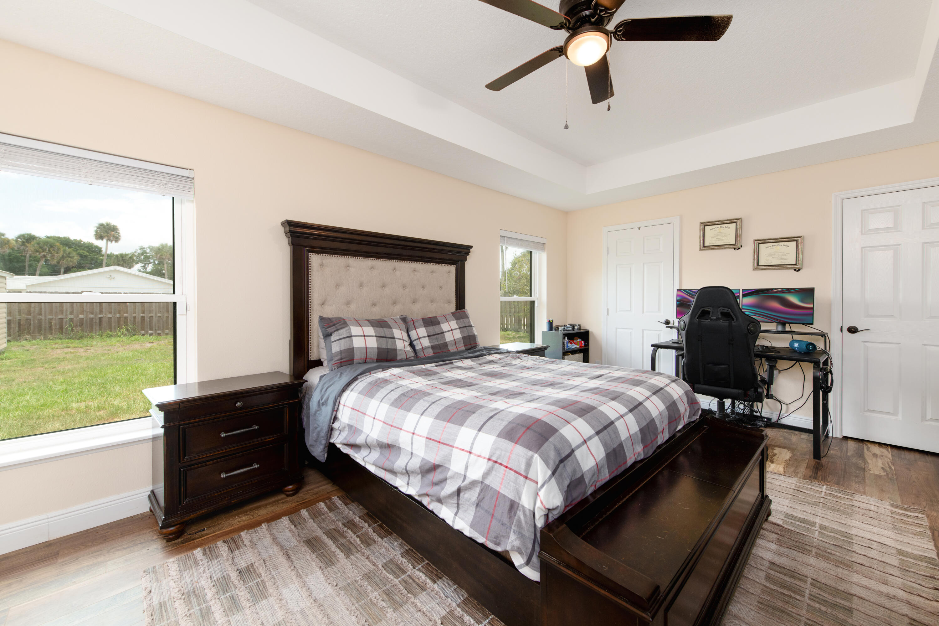 809 Southwest 3rd Avenue Okeechobee, FL 34974 - Photo 13 of 29 Primary Bedroom