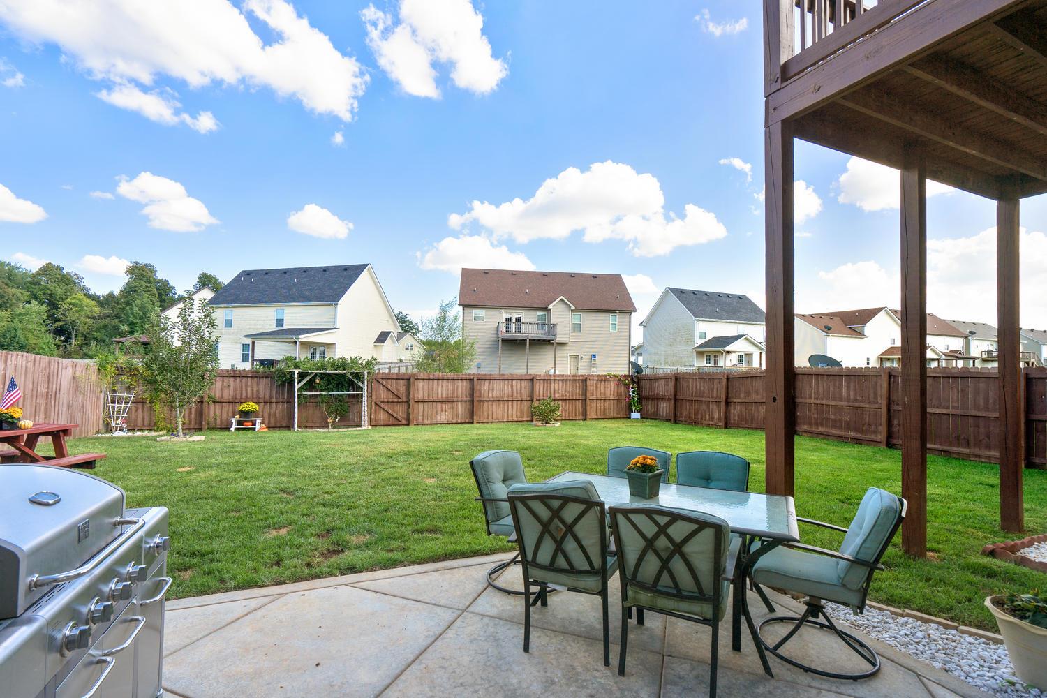3803 Suiter Road Clarksville, TN 37040 - Photo 24 of 28 a view of an outdoor sitting space
