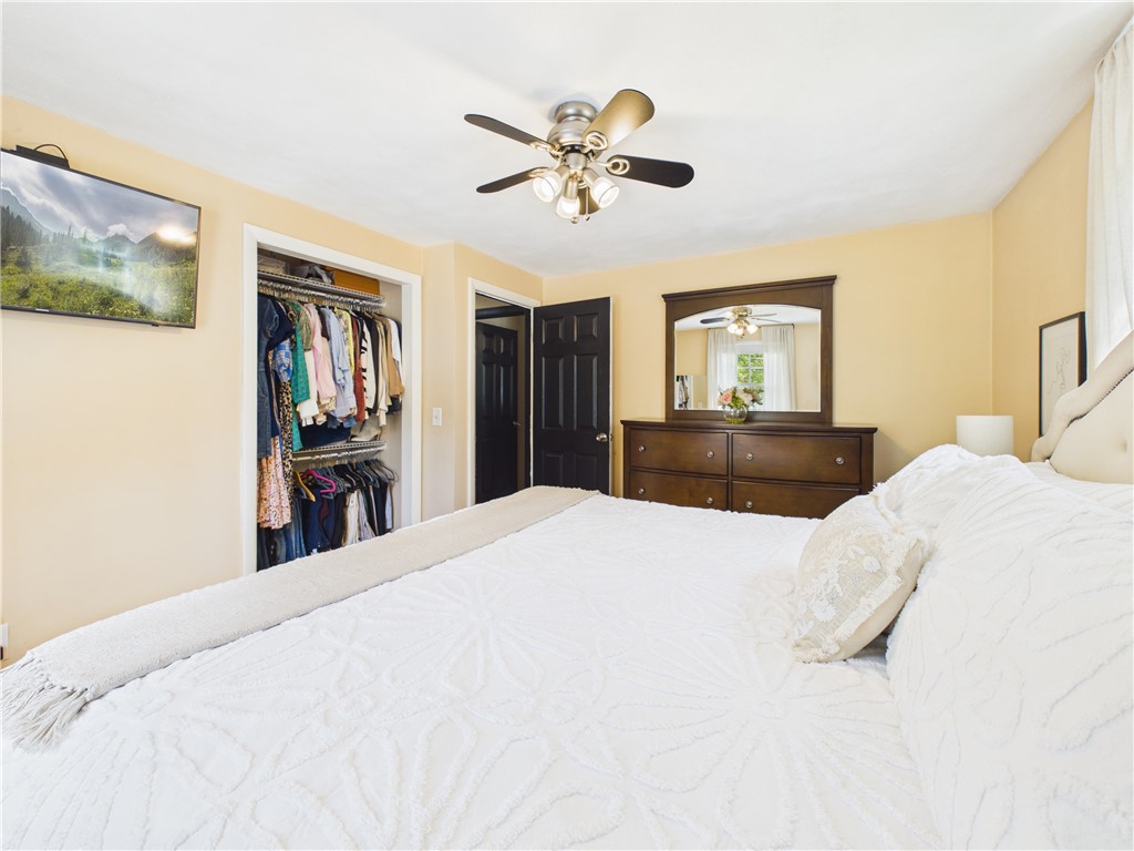 12 Elmonte Drive Coventry, RI 02816 - Photo 15 of 33