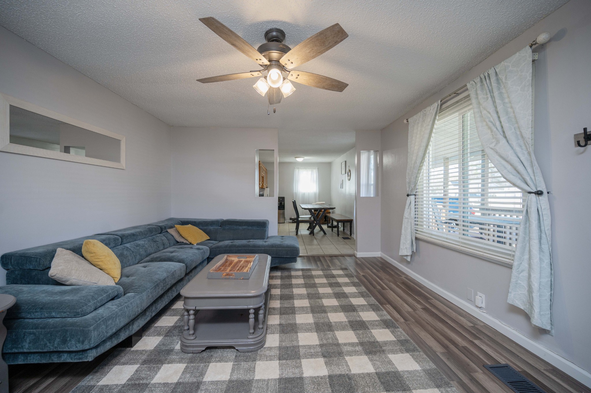 6620 Amanda Way Murfreesboro, TN 37129 - Photo 4 of 23 a living room with furniture and a large window