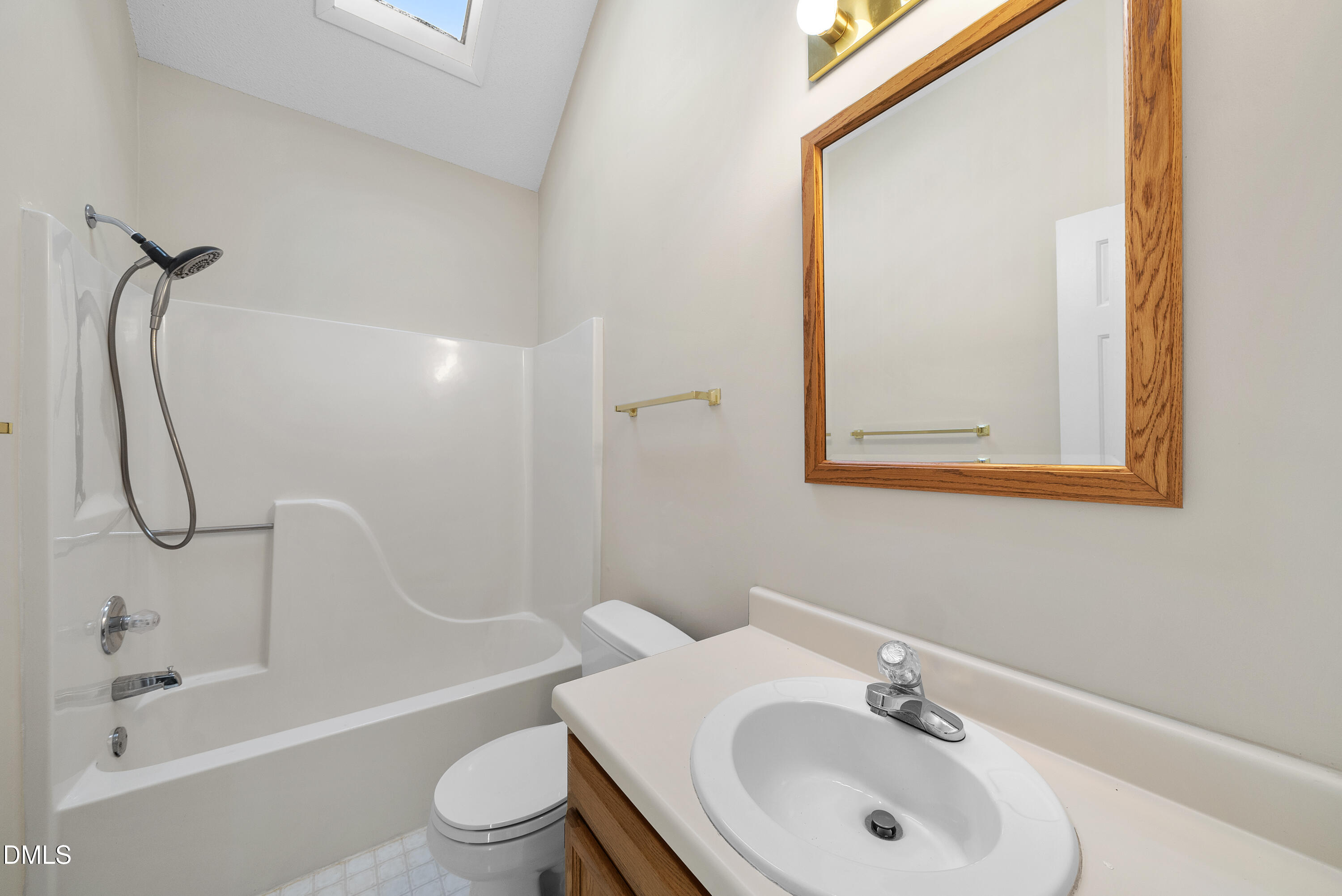 7104 Kinross Drive Raleigh, NC 27613 - Photo 32 of 38 DSC02548