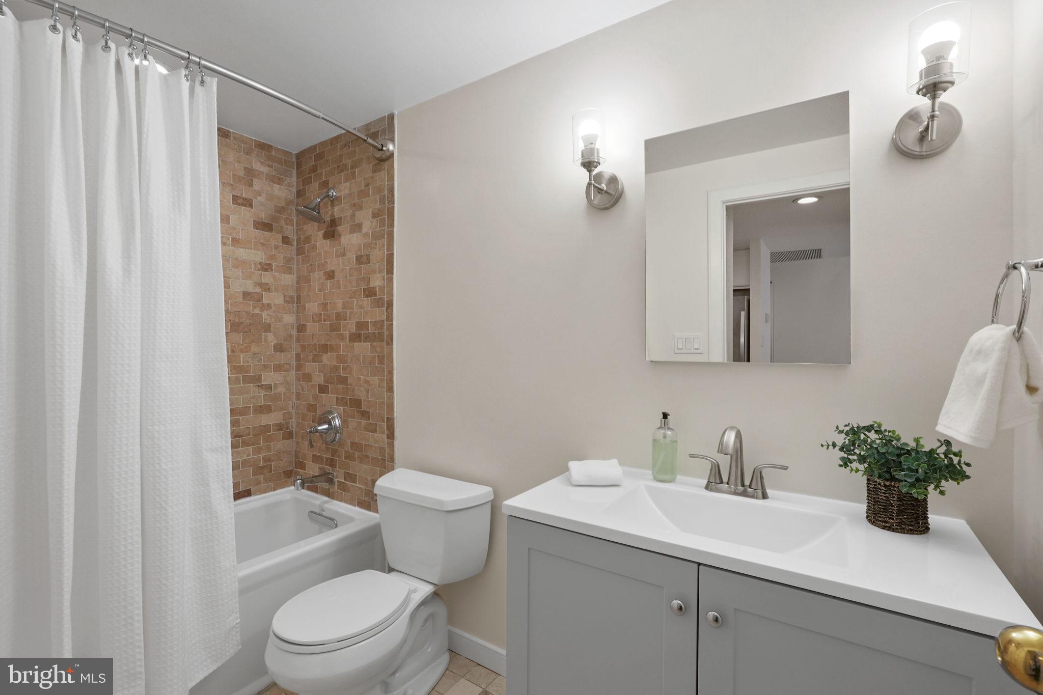 2611 Adams Mill Road Northwest, Unit 103 Washington, DC 20009 - Photo 8 of 27