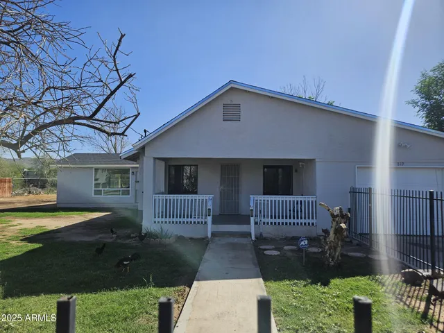 $2,400 | 819 East Apollo Road, Phoenix, AZ 85042