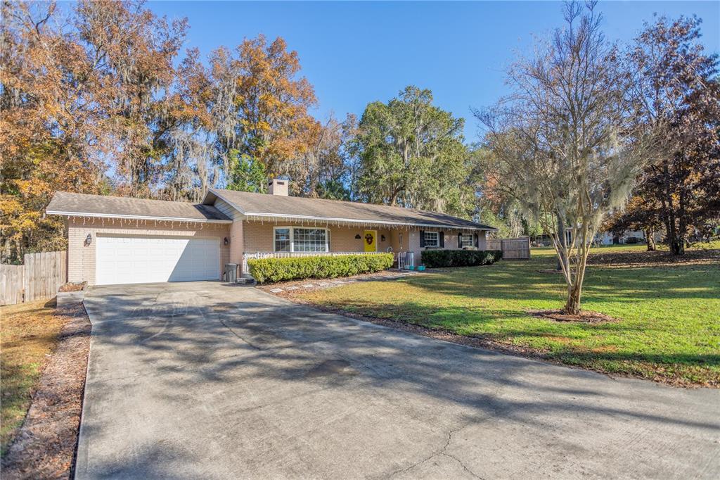 605 Southeast 34th Place Ocala, FL 34471 - Photo 1 of 1