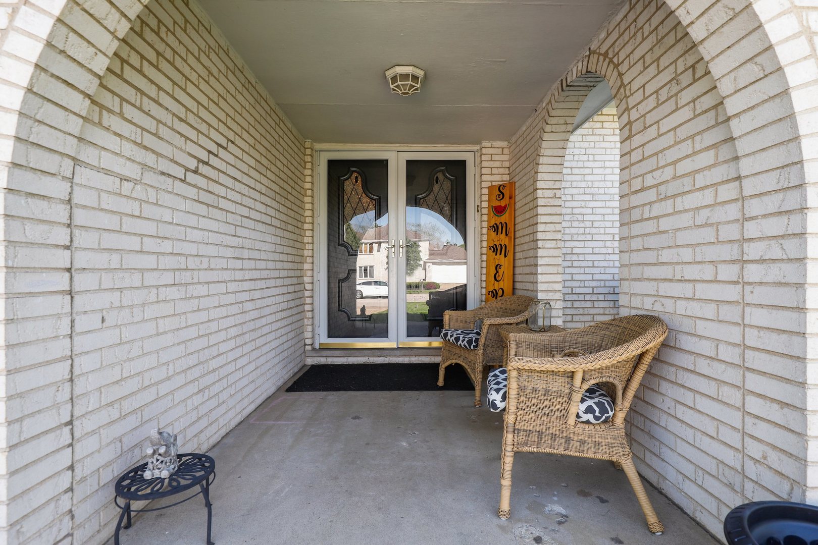1221 Honey Hill Road Addison, IL 60101 - Photo 3 of 41