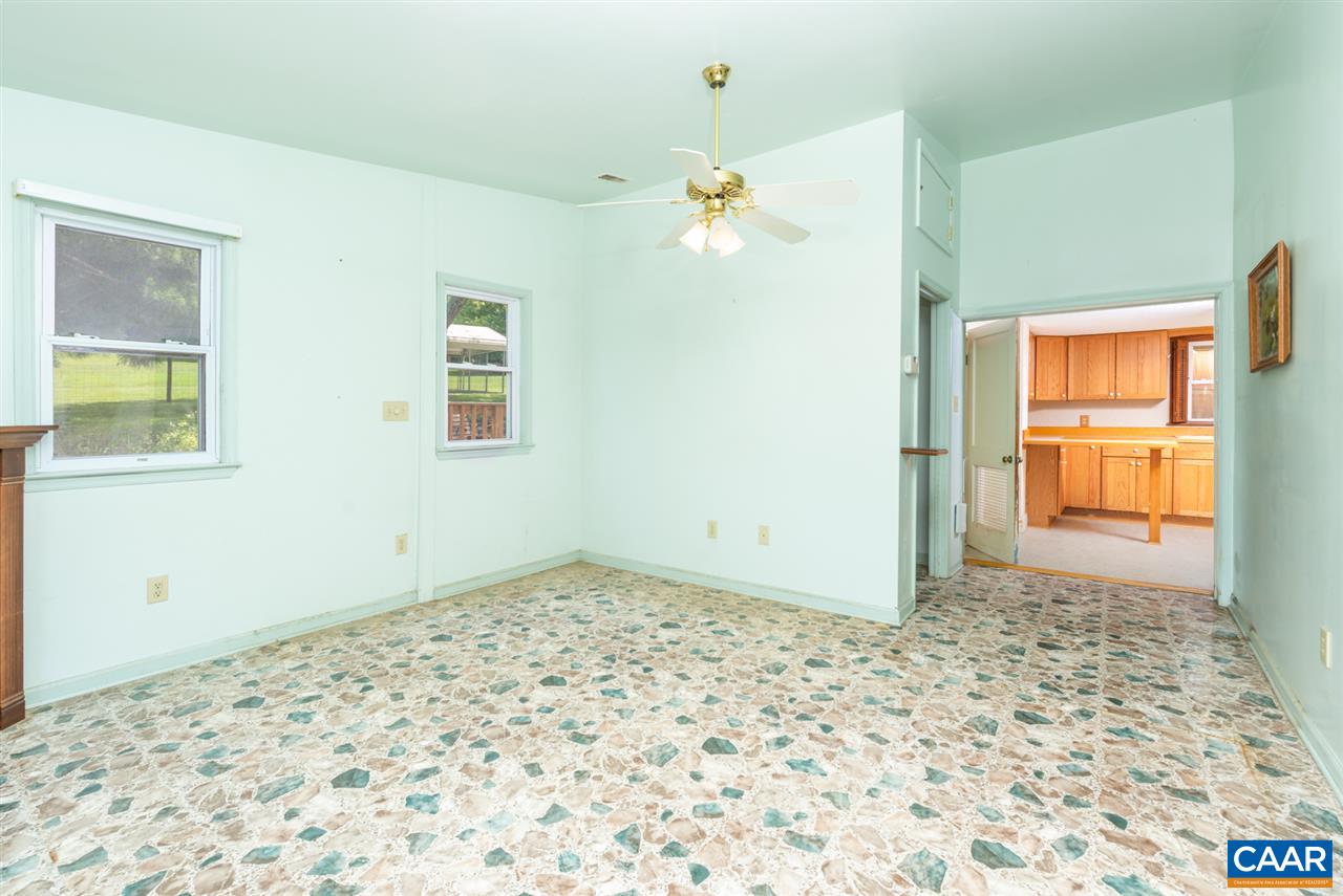 985 Bald Rock Road Verona, VA 24482 - Photo 6 of 42 Gallery Image 6