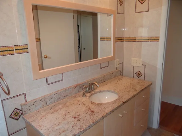 $265,990 | 77 Evergreen Avenue, Elmira, NY 14905