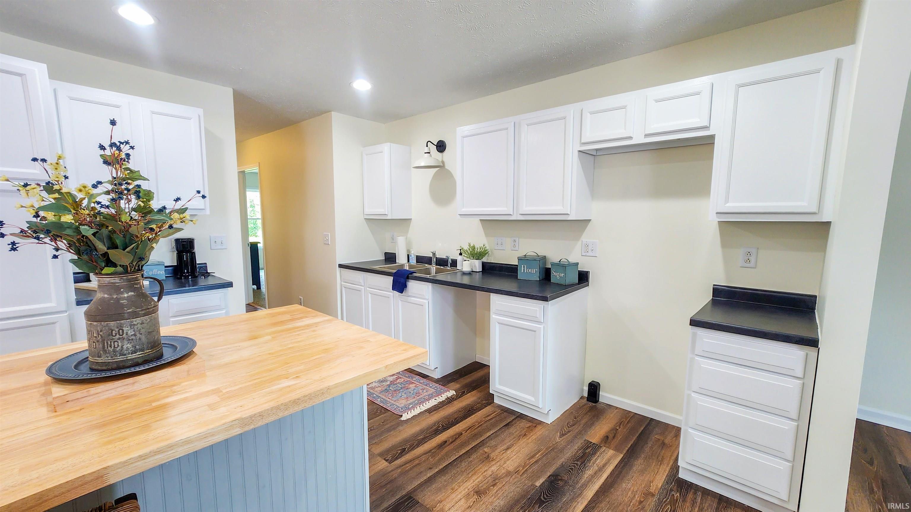 207 Main Street Clay City, IN 47841 - Photo 7 of 31