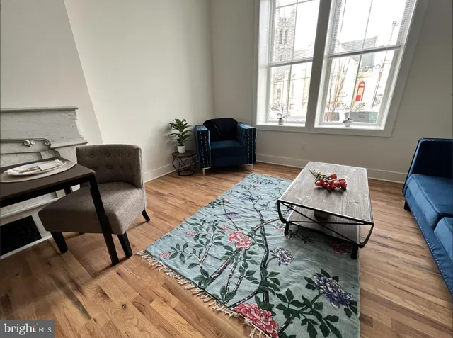 $1,650 | 106 East Broad Street, Unit 1, Burlington, NJ 08016