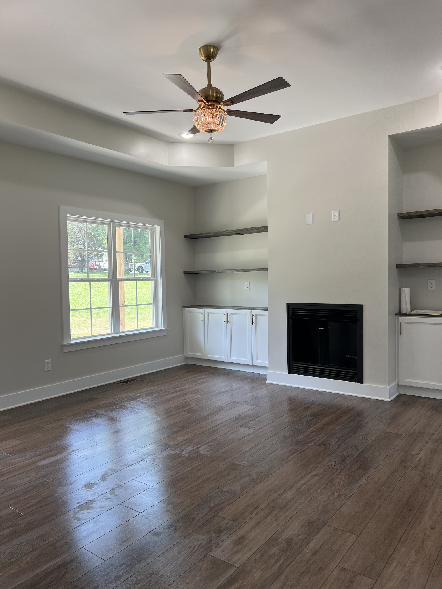 178 Long Road Charlotte, TN 37036 - Photo 4 of 21 Gallery Image 4