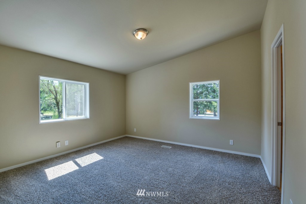 7958 Pipeline Road Sedro-Woolley, WA 98284 - Photo 4 of 16 Gallery Image 4