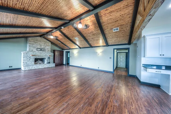 $2,700 | 10725 Joann Street, Willis, TX 77318