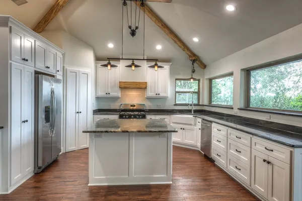 $2,700 | 10725 Joann Street, Willis, TX 77318