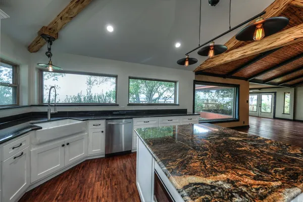 $2,700 | 10725 Joann Street, Willis, TX 77318