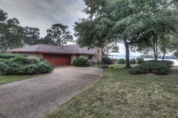 $2,700 | 10725 Joann Street, Willis, TX 77318