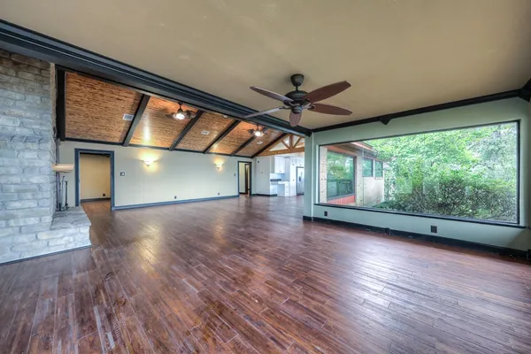 $2,700 | 10725 Joann Street, Willis, TX 77318