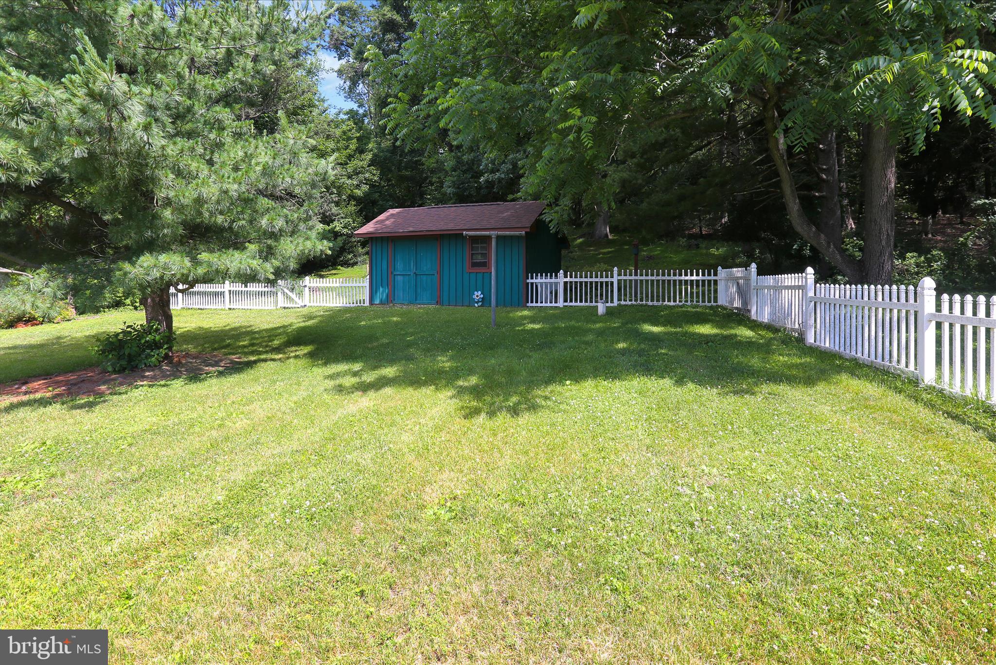 2520 Hopewell Road Elverson, PA 19520 - Photo 6 of 37 4U9A2780
