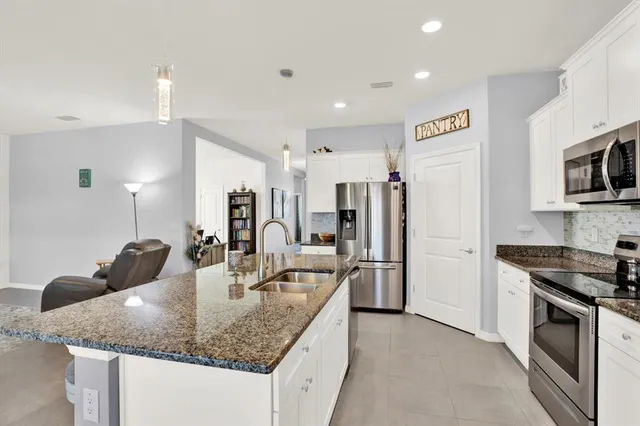 $385,000 | 11935 Cross Vine Drive, Riverview, FL 33579