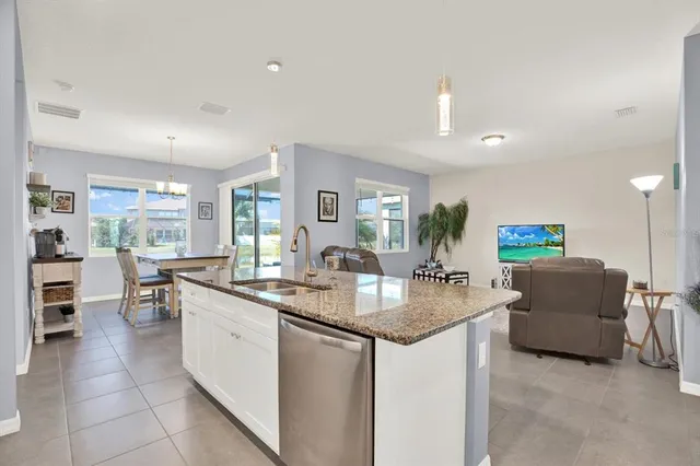 $385,000 | 11935 Cross Vine Drive, Riverview, FL 33579