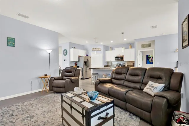 $385,000 | 11935 Cross Vine Drive, Riverview, FL 33579