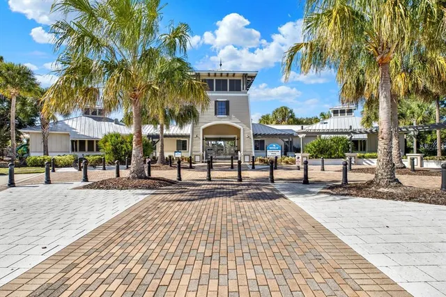 $385,000 | 11935 Cross Vine Drive, Riverview, FL 33579