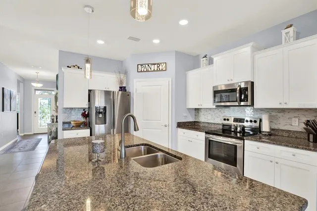 $385,000 | 11935 Cross Vine Drive, Riverview, FL 33579