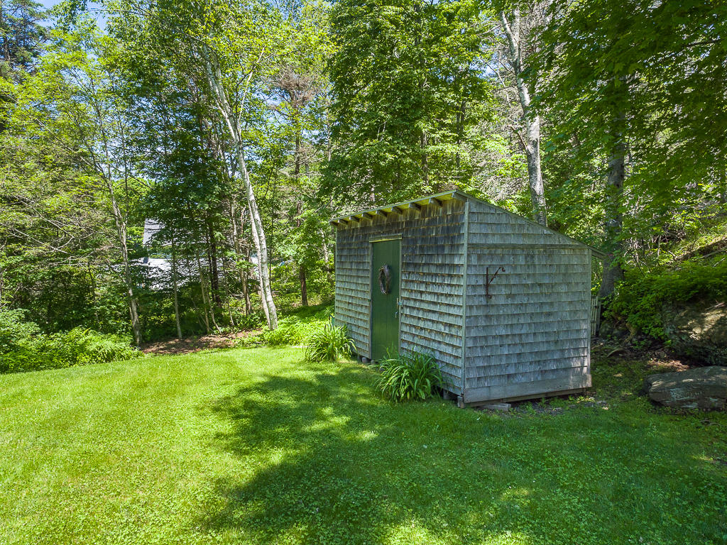 562 Ocean Point Road Boothbay, ME 04544 - Photo 6 of 37 562 Ocean Point Rd. East Boothbay, ME_(2