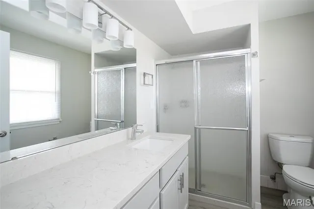 $2,250 | 528 Oakland Hills Drive, Chesterfield, MO 63017