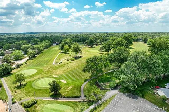 $2,250 | 528 Oakland Hills Drive, Chesterfield, MO 63017