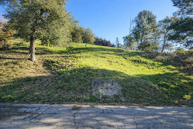 $128,000 | 6842 Armour Drive, Oakland, CA 94611