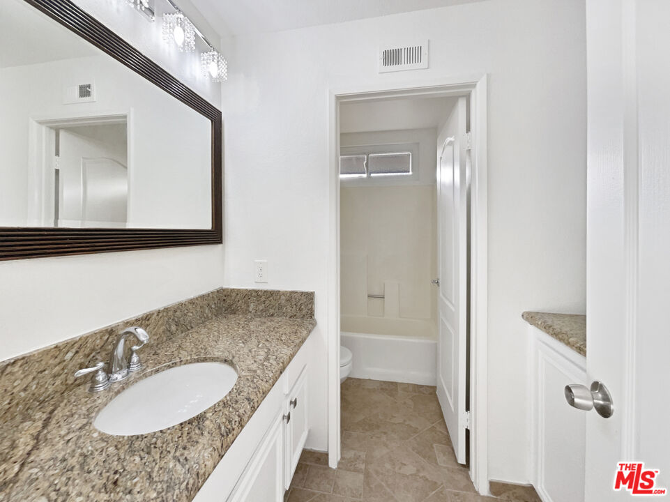 28547 Heather Lane Castaic, CA 91384 - Photo 25 of 31