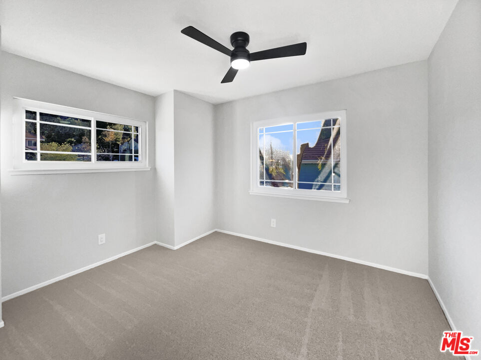 28547 Heather Lane Castaic, CA 91384 - Photo 26 of 31