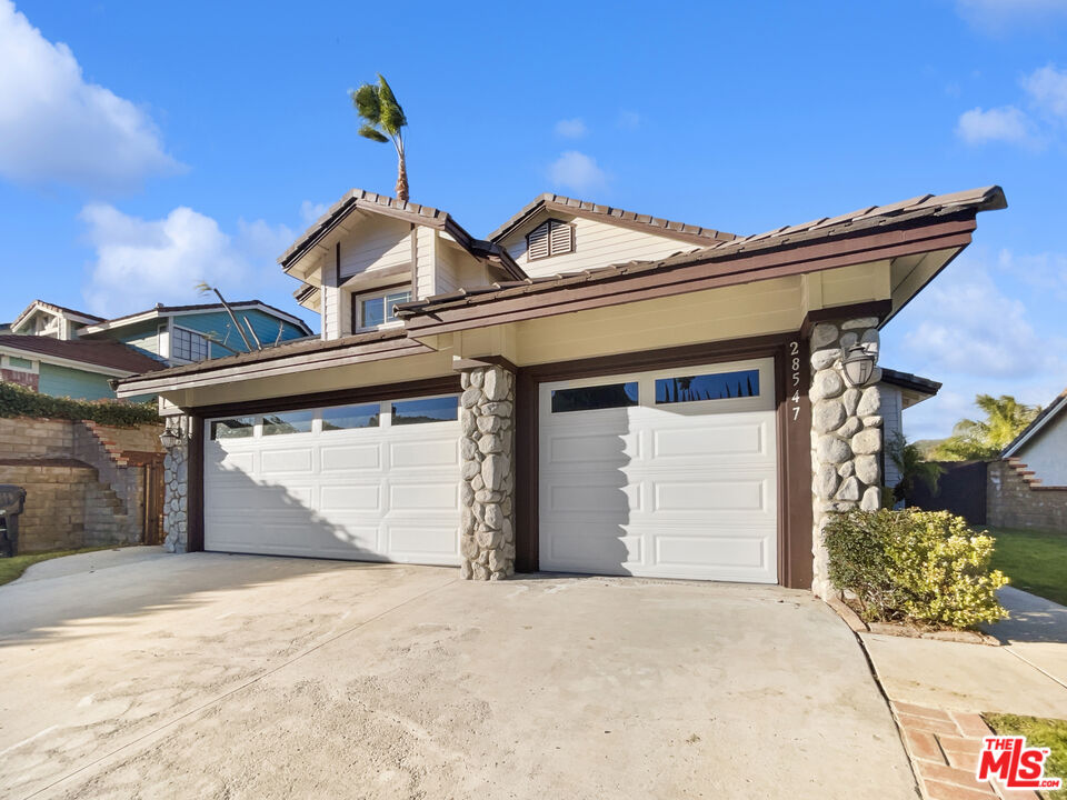 28547 Heather Lane Castaic, CA 91384 - Photo 7 of 31