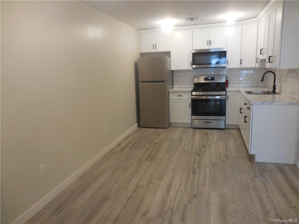 67 Main Street, Unit 2B Walden, NY 12586 - Photo 3 of 18 Eat in kitchen.