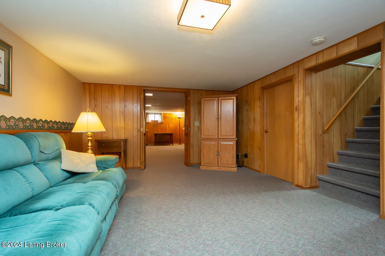 4105 Wimpole Road Louisville, KY 40218 - Photo 25 of 43 Basement entry