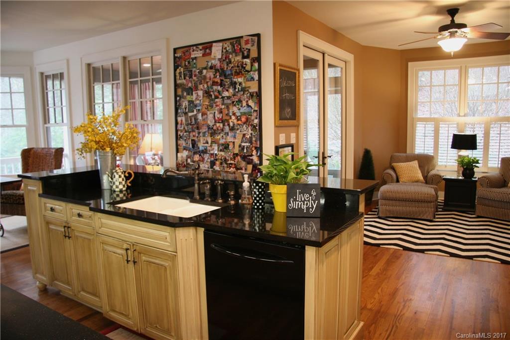 85 Staircase Falls Road Sapphire, NC 28774 - Photo 10 of 24 Gallery Image 10