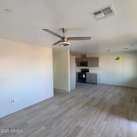 $1,650 | 23 East Illini Street, Unit 212, Phoenix, AZ 85040