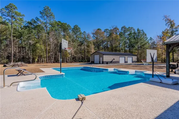 $729,000 | 5608 Meadow Wood Road, Blackshear, GA 31516