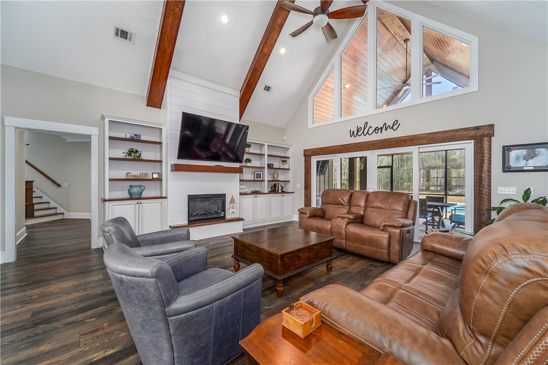 5608 Meadow Wood Road Blackshear, GA 31516 - Photo 8 of 45