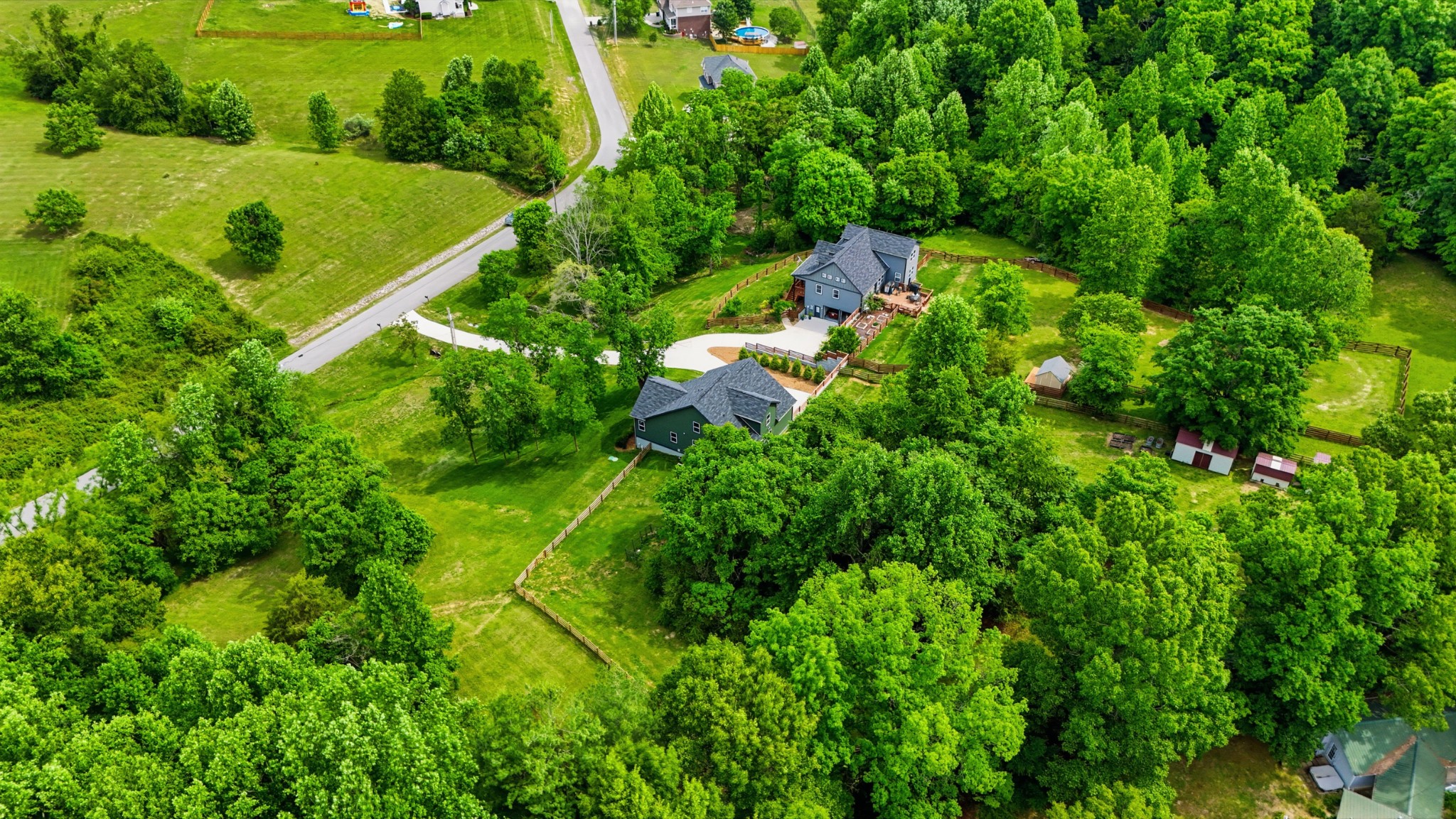 157 Lena Loop Burns, TN 37029 - Photo 19 of 72
