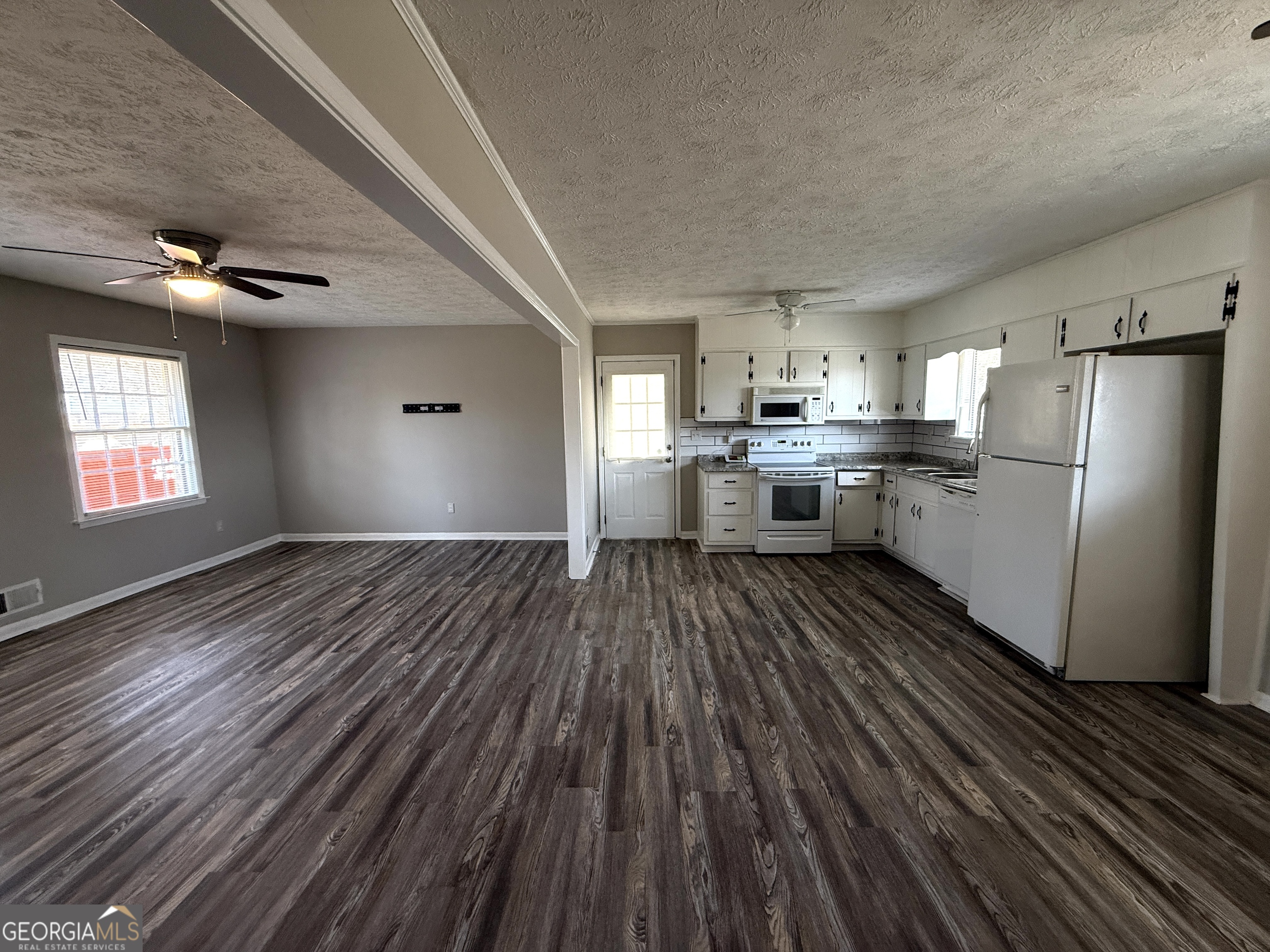 6168 Deans Way Morrow, GA 30260 - Photo 9 of 22