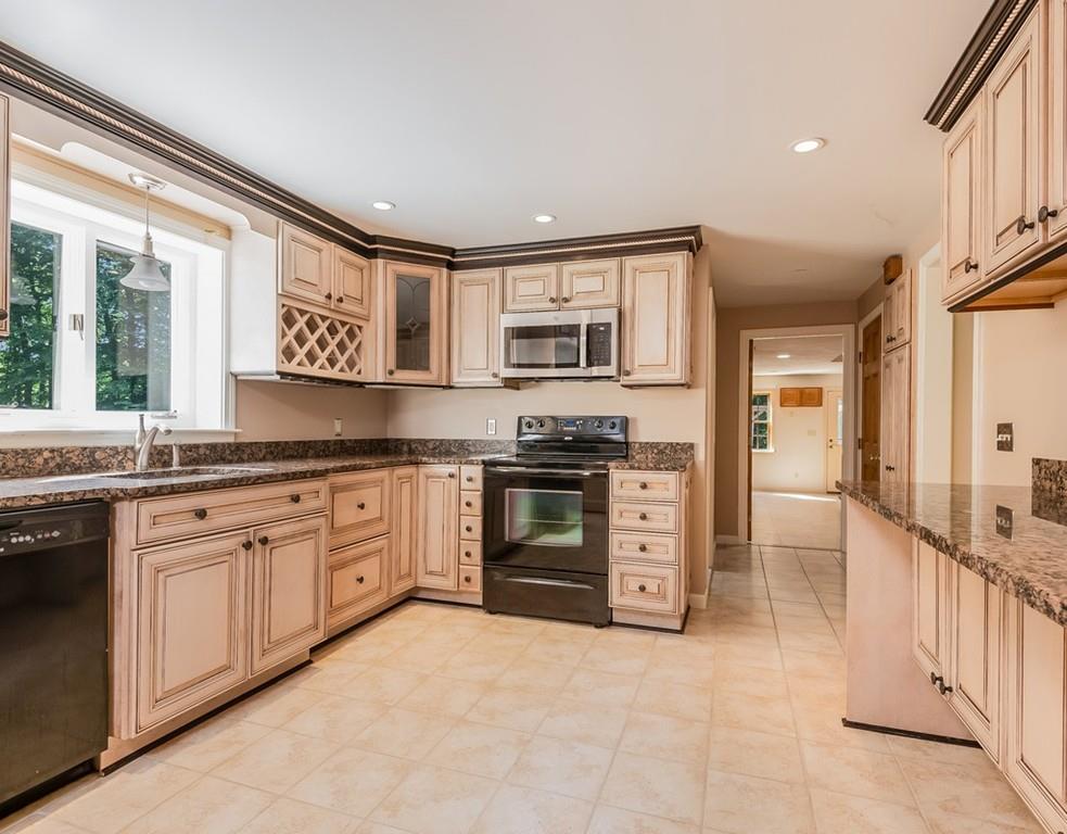 147 Newtown Road Acton, MA 01720 - Photo 12 of 42 Gallery Image 12