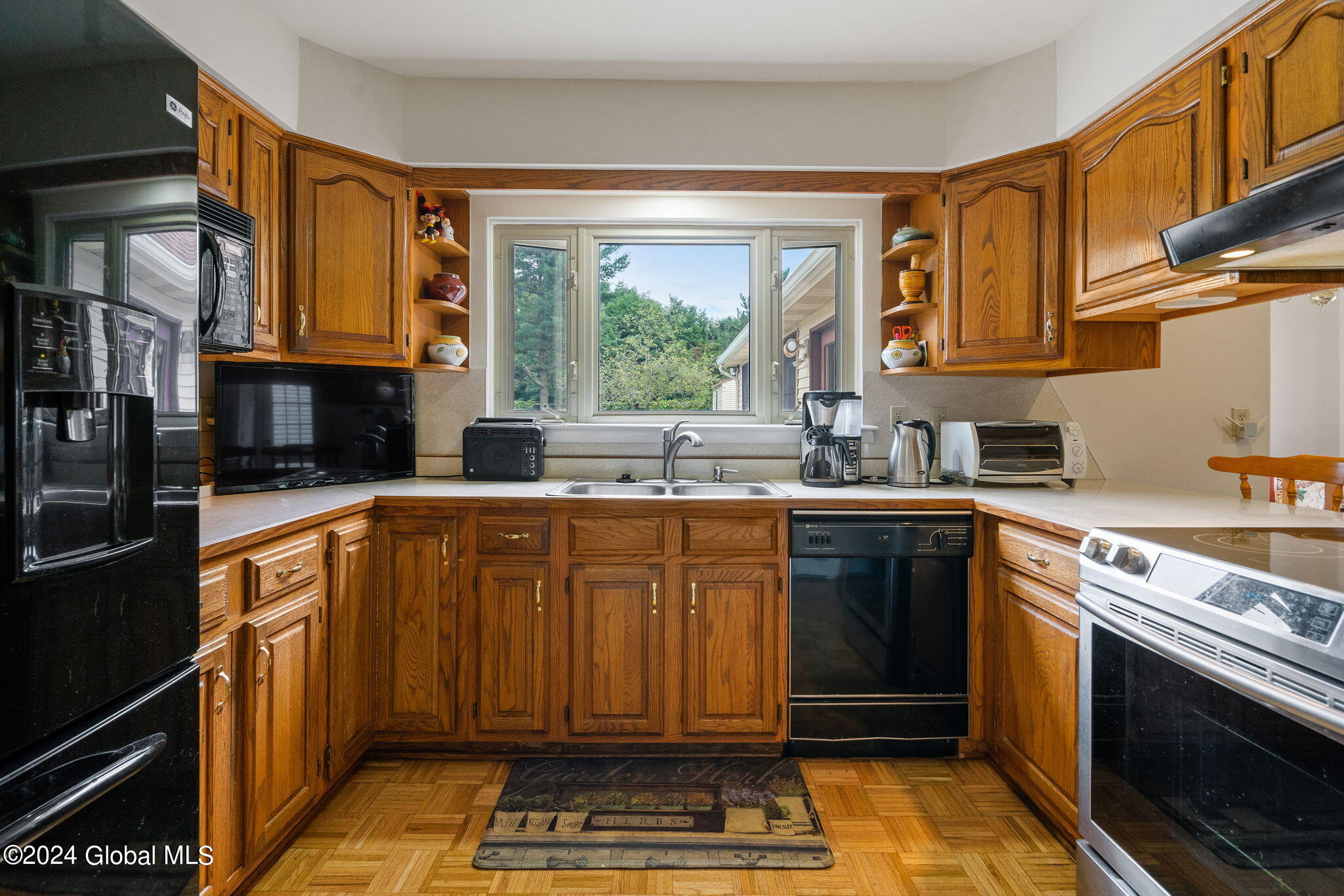 69 Meadowbrook Road Colonie, NY 12189 - Photo 6 of 39 20-web-or-mls-69-meadowbrook-rd